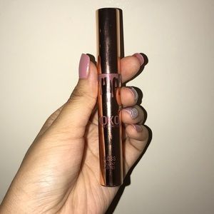 DAMN GINA Lipgloss 💁🏻‍♀️